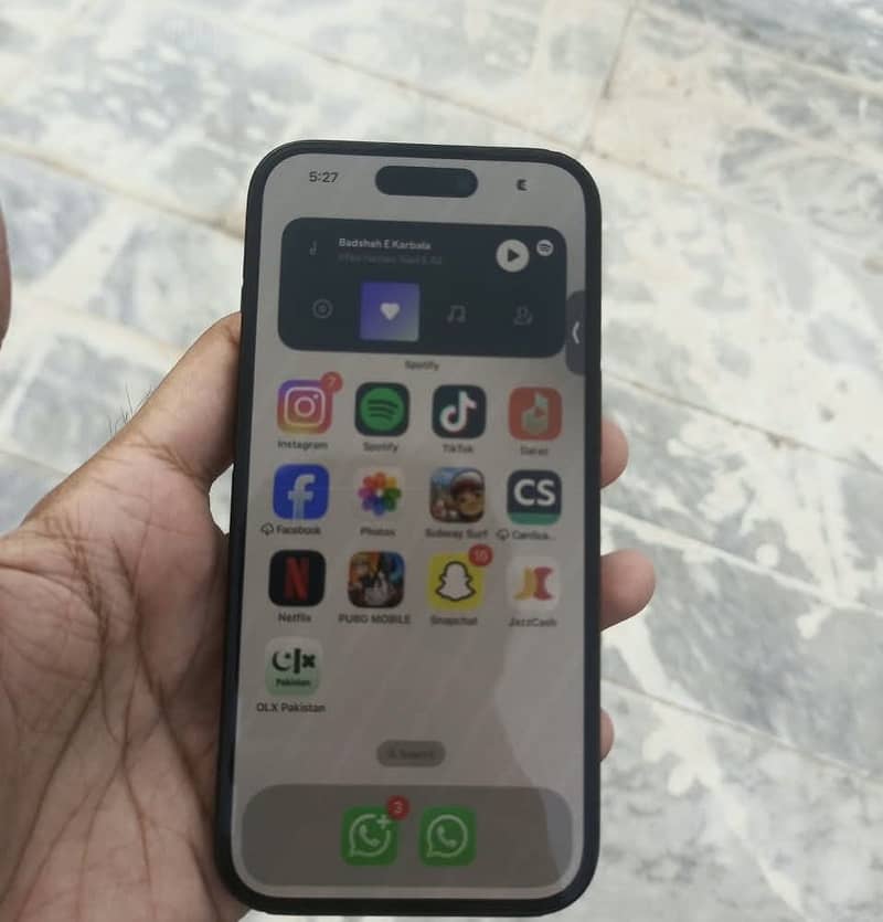 Apple iPhone 15 0