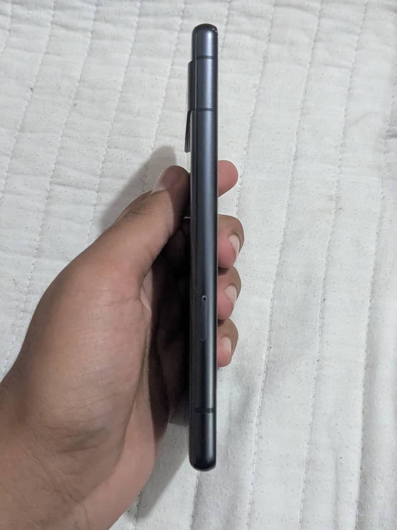 Google Pixel 7a 5