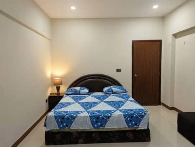 Fully Furnished room for rent on weekly,monthly,daily basis