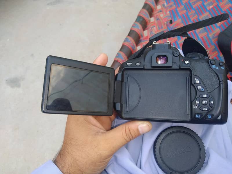 Canon EOS 700d 1