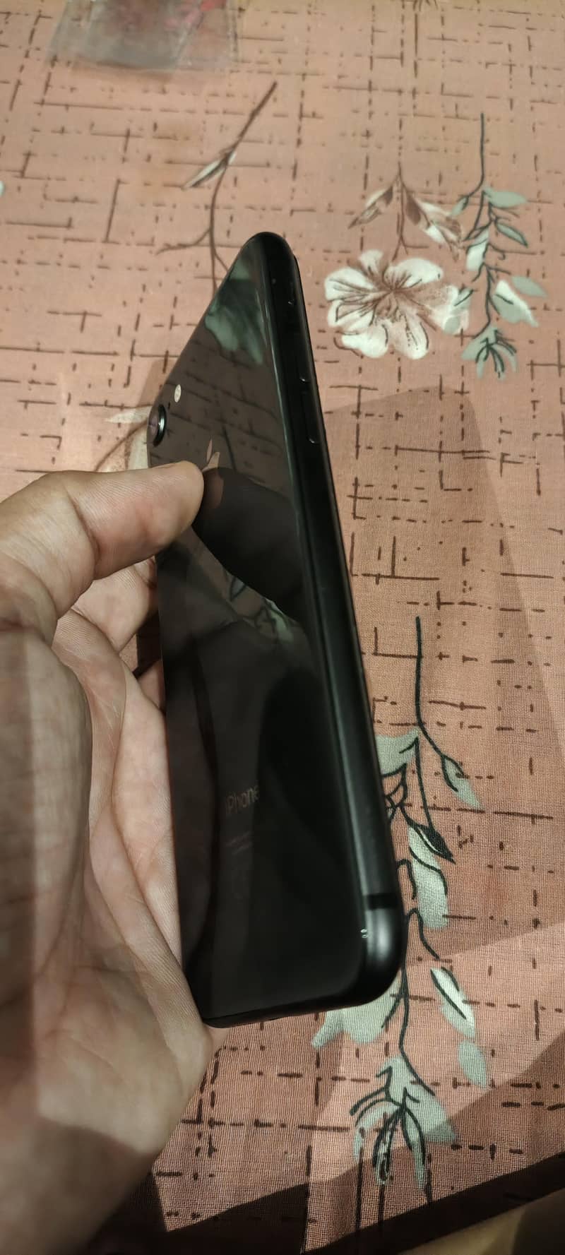 Apple iPhone 8 1