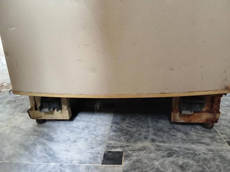 PEL Old Model Fridge 7