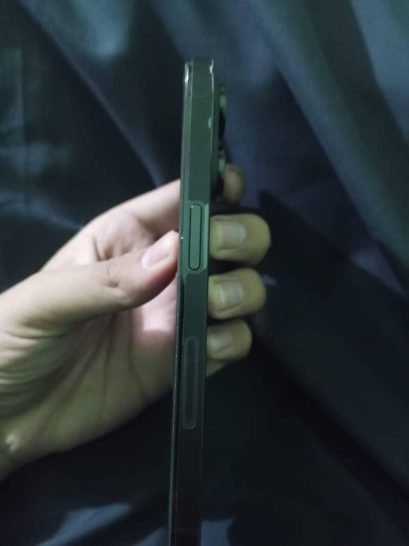 Apple iPhone 14 Pro 2