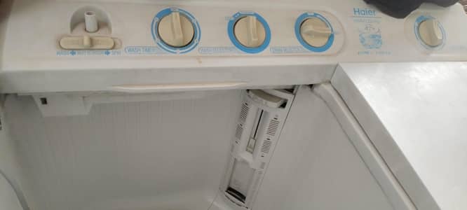 12 kg haier washing machain