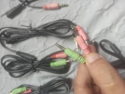 3.5mm Audio & Mic Splitter Cables (5 Pieces Lot)
