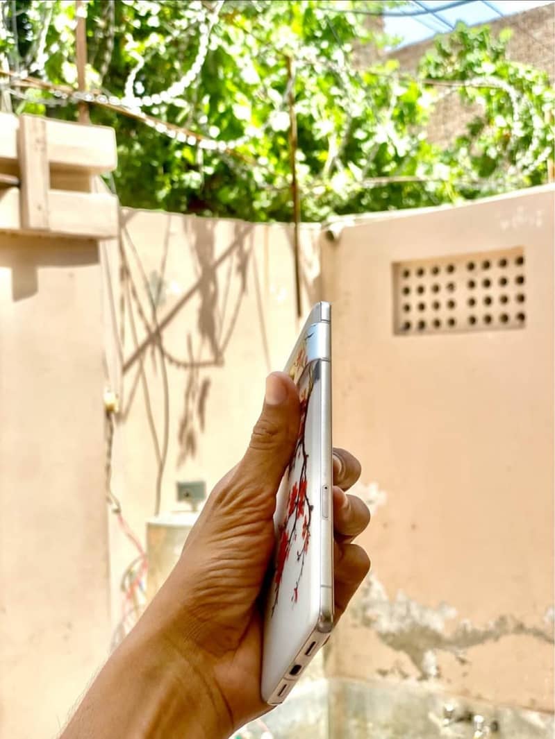 Google Pixel 7 Pro 2