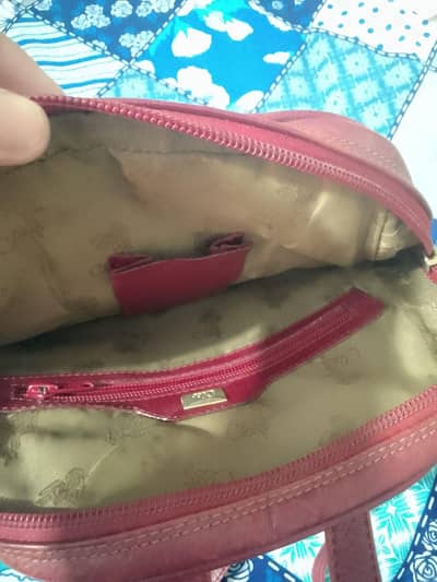 Backpack with free shoulder purse