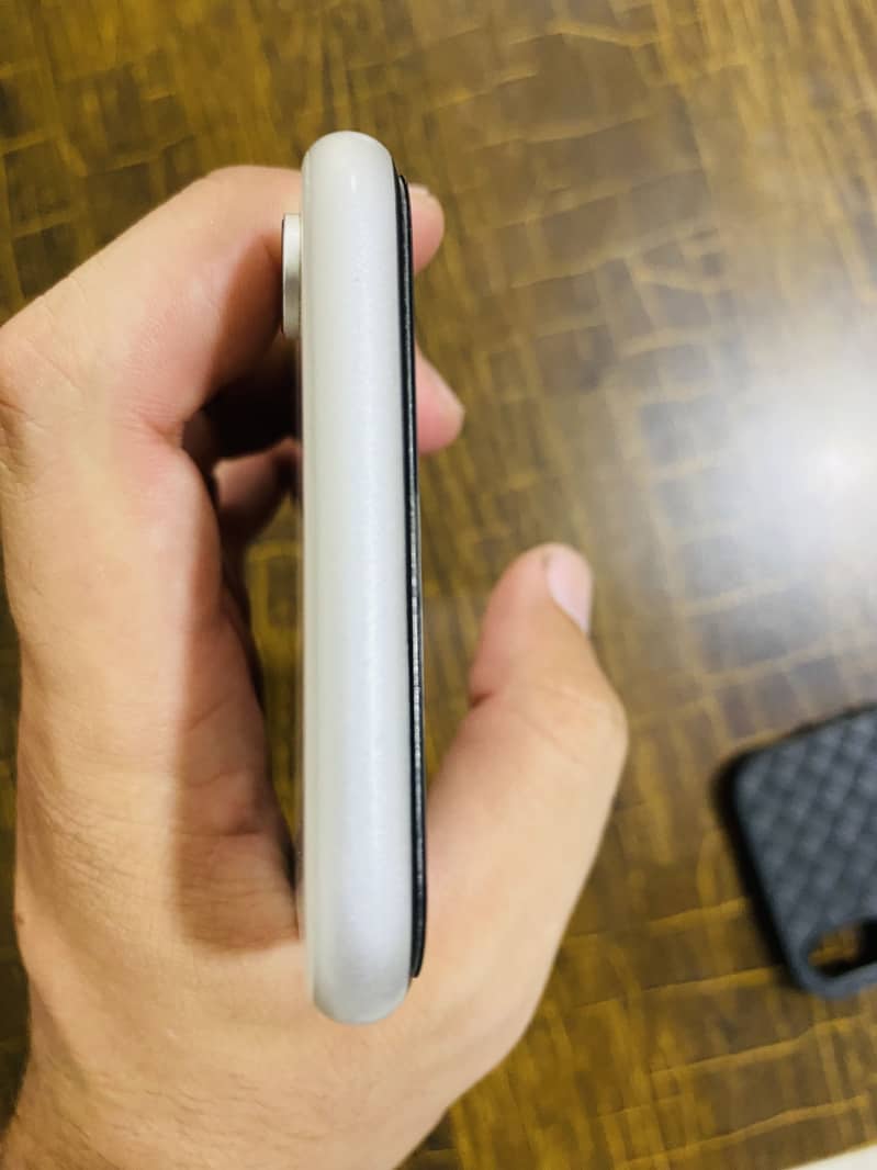 Apple iPhone XR 2