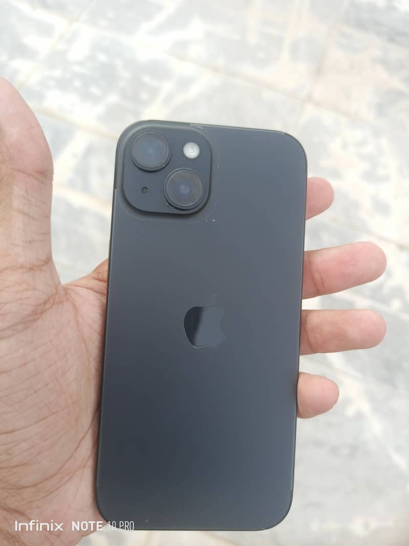 Apple iPhone 15 2