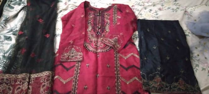 Beautiful dress for urgent sale