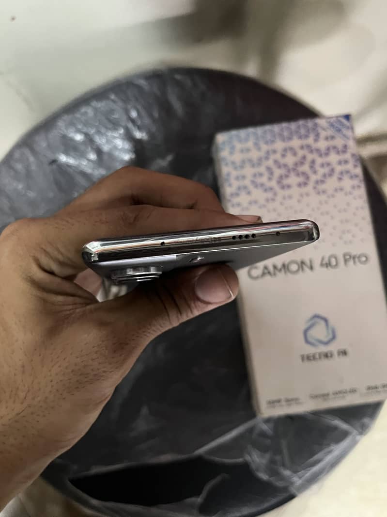 Tecno CAMON 40 Pro 6