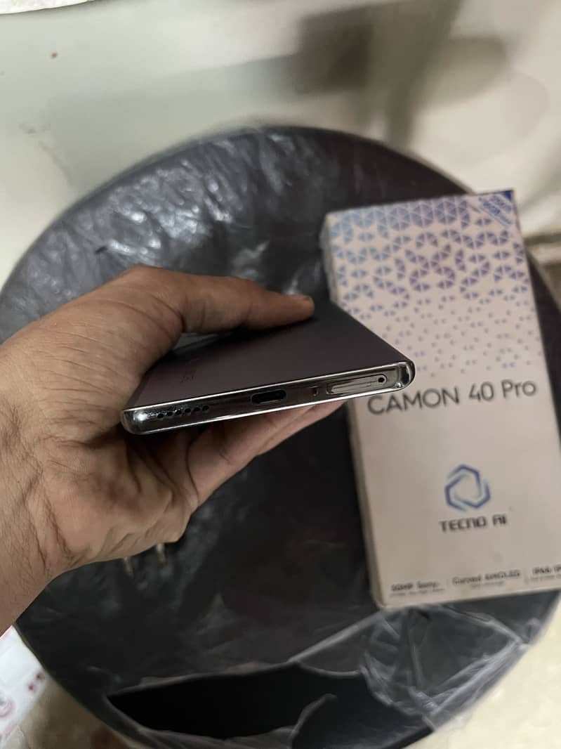 Tecno CAMON 40 Pro 7
