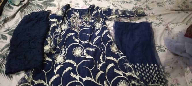 Beautiful dress for urgent sale