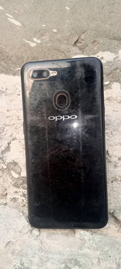 Oppo A5s . . . 3 gb Ram . . . 32 gb rom