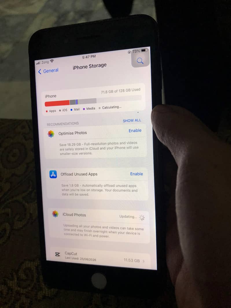 Apple iPhone 7 Plus 1