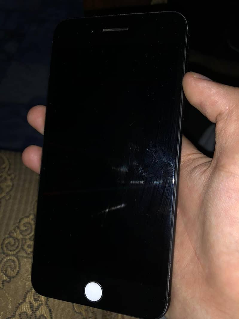 Apple iPhone 7 Plus 3