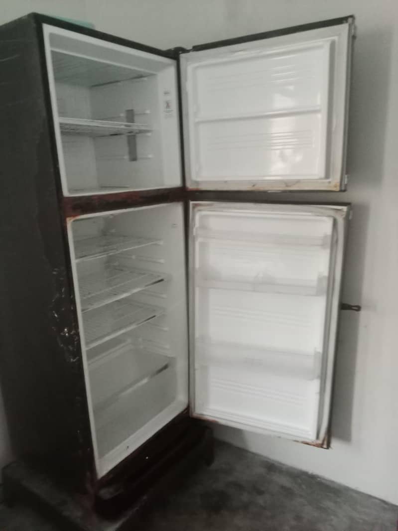 Fridge 4