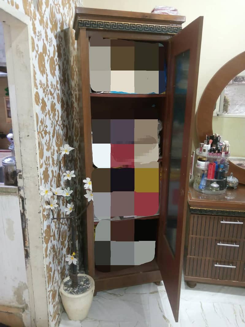 Single Wardrobe & Dressing Table 3