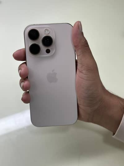 Apple iPhone 16 Pro