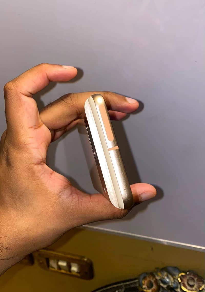 Google Pixel 8 6