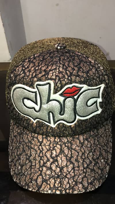LUXE GRAFFITI Premium Black & Gold Unisex Cap