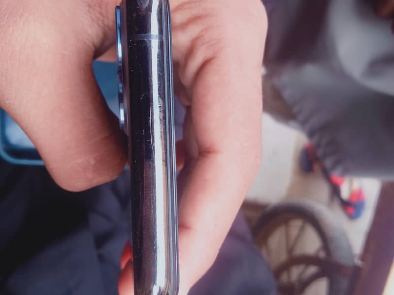 Apple iPhone 11 Pro 1