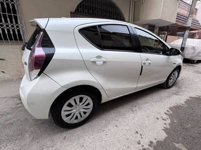 Toyota Aqua 2016 | Pearl White | Excellent Condition | Imported