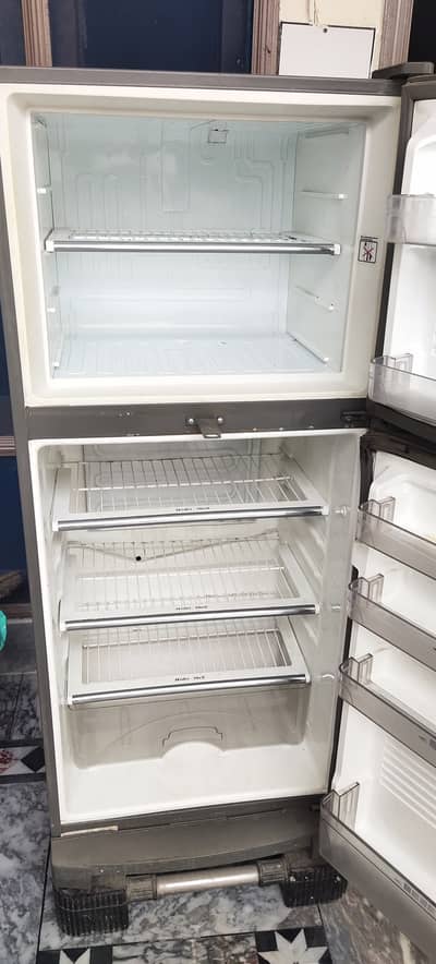 Dawlance fridge