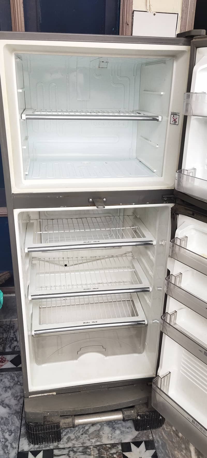 Dawlance fridge 0