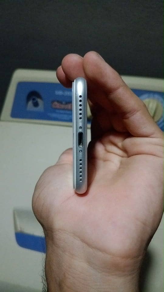 Apple iPhone 8 2