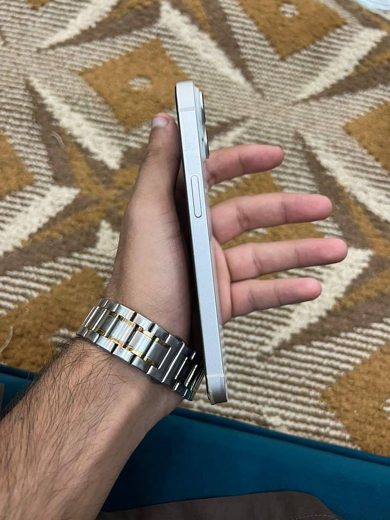 Apple iPhone 14 2