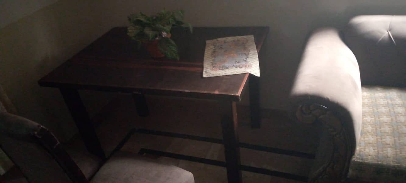Dining Table 6 seater 4