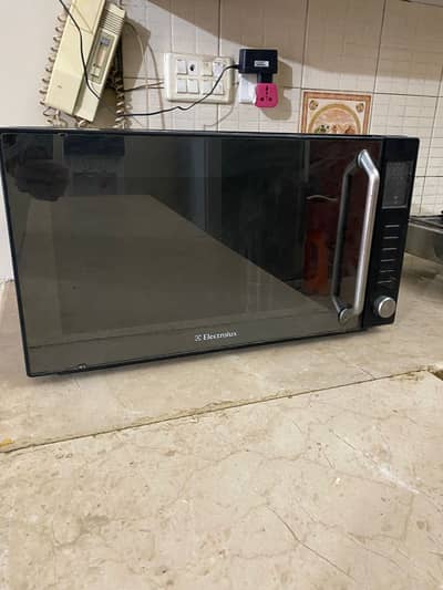 Electrolux Microwave 26L