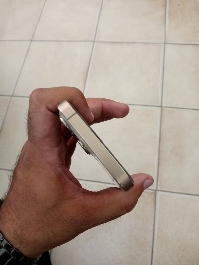 Apple iPhone 13 Pro 5