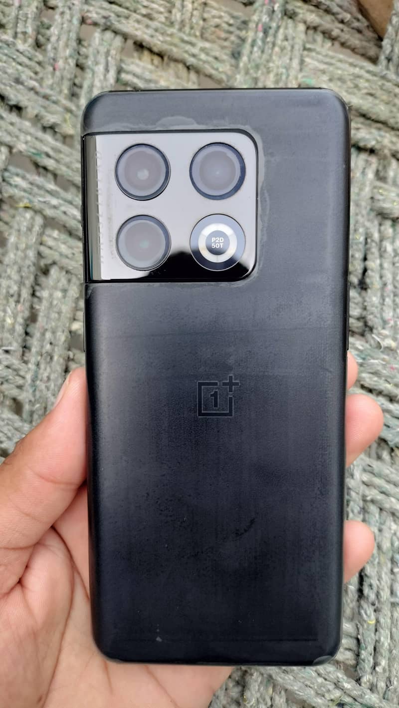 One Plus 10 Pro 1
