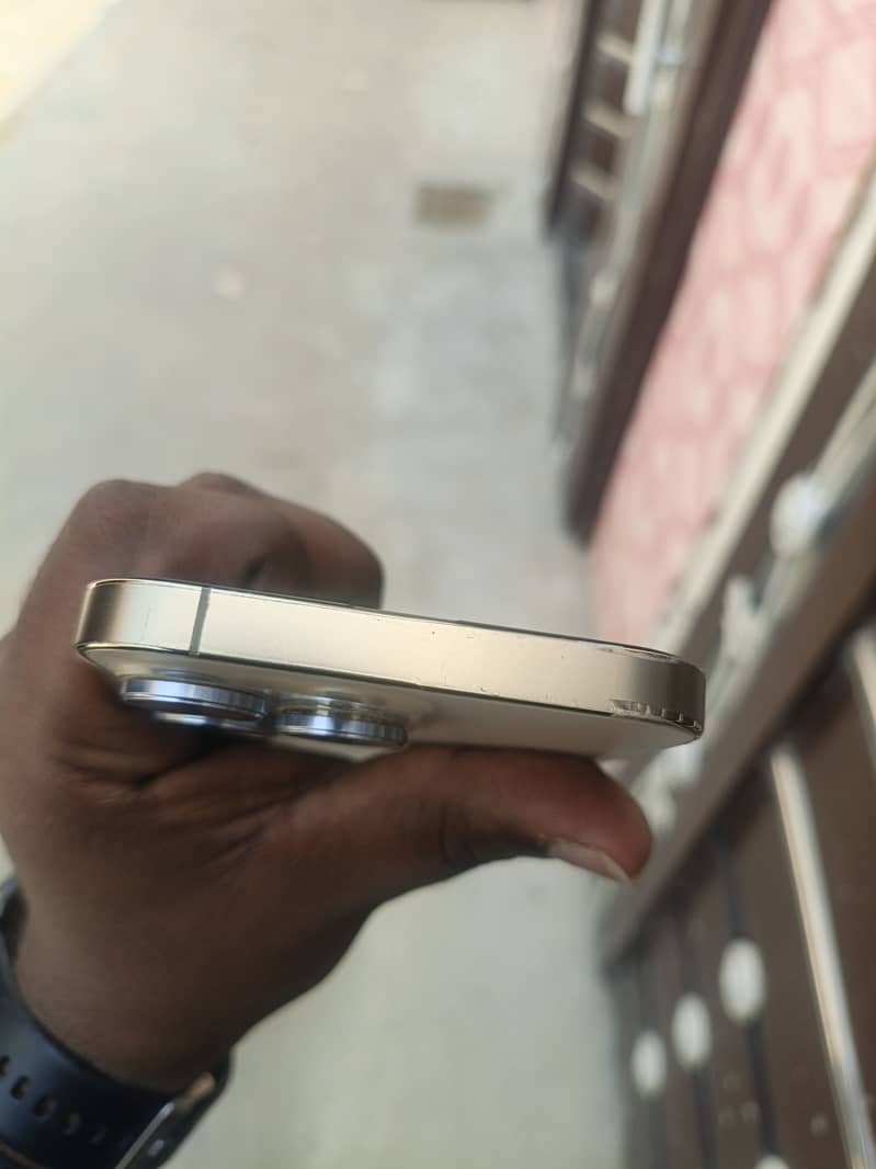 Apple iPhone 13 Pro 7