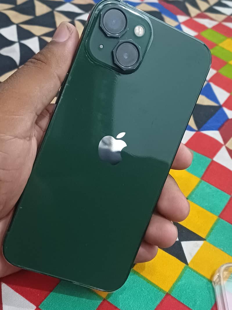 Apple iPhone 13 0