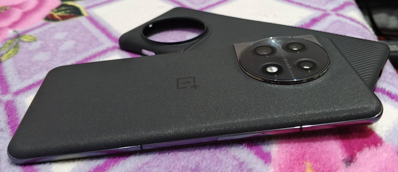 One Plus 11 5G 1
