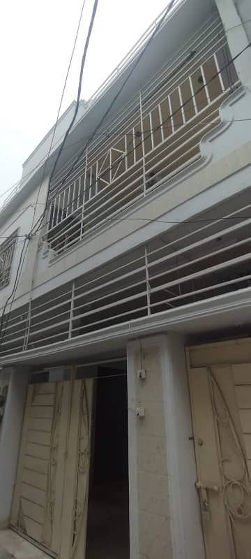 Prominently-Located 120 Square Yards House Available In Gulistan-e-Jauhar - Block 12
