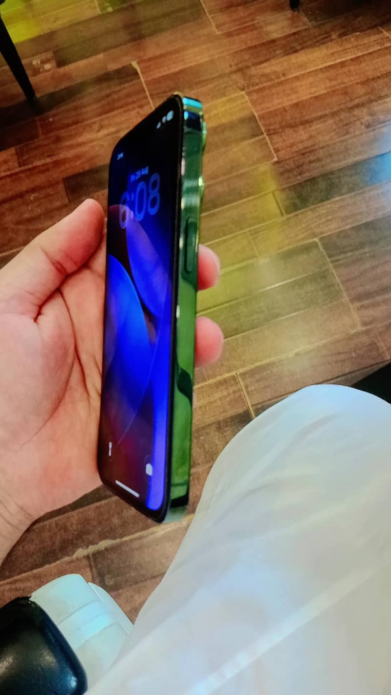 Apple iPhone 13 Pro 5