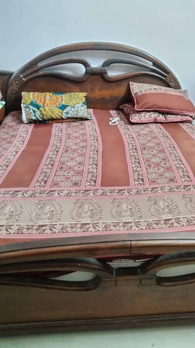 king bed shisham wooden