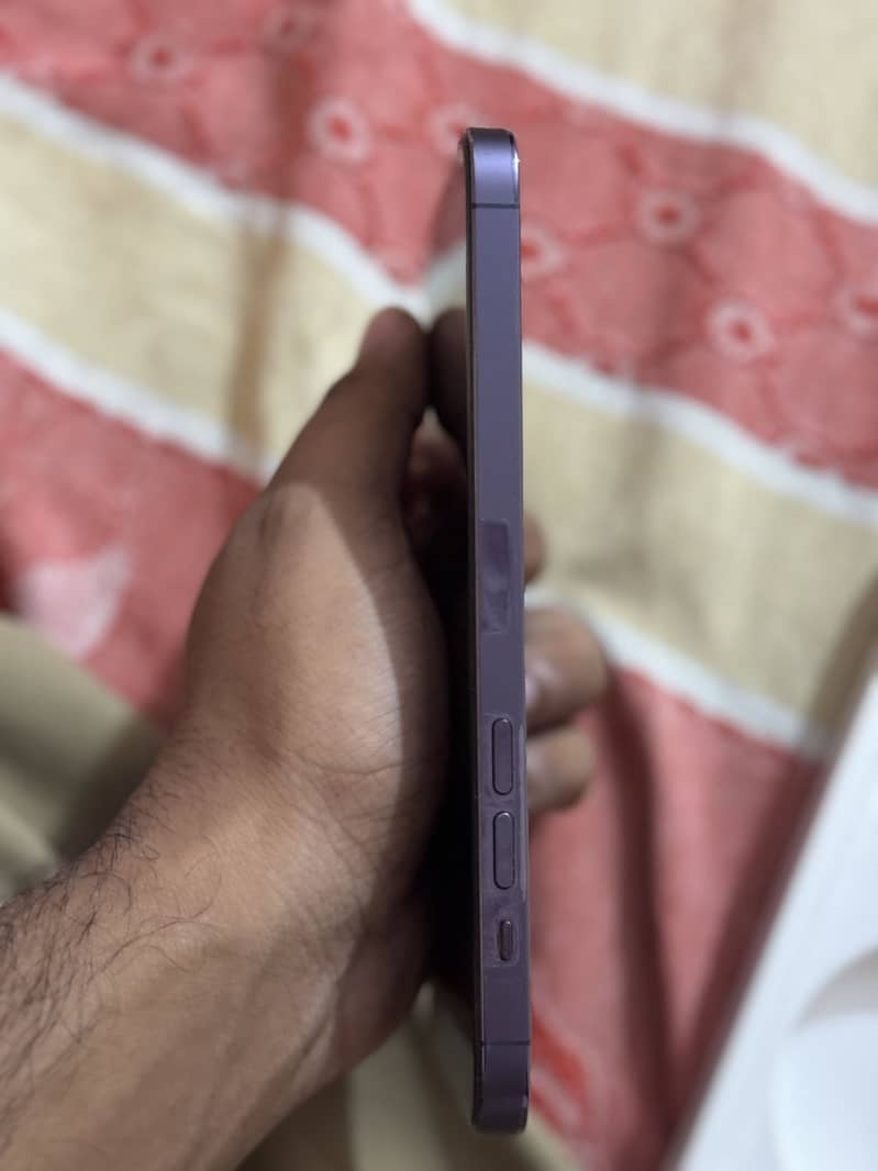 Apple iPhone 14 Pro Max 3