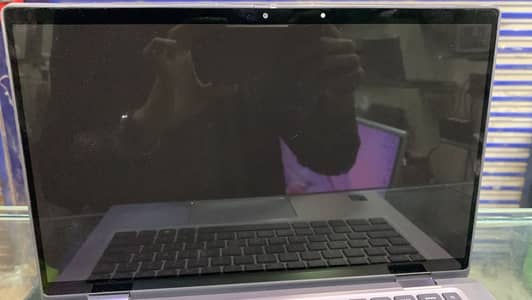 Dell latitude 7420 i5 11th 8/256 nvme Touch X360 Roate
