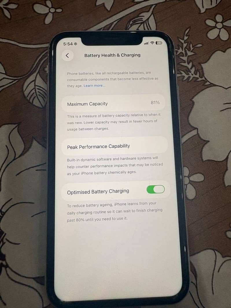 Apple iPhone 11 3