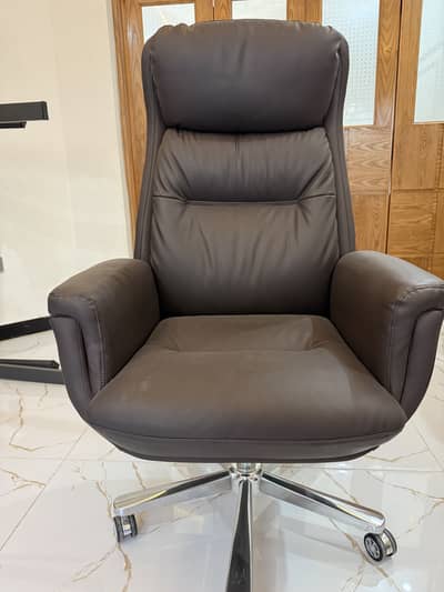 Office Empire Furniture complete set chairs and tables