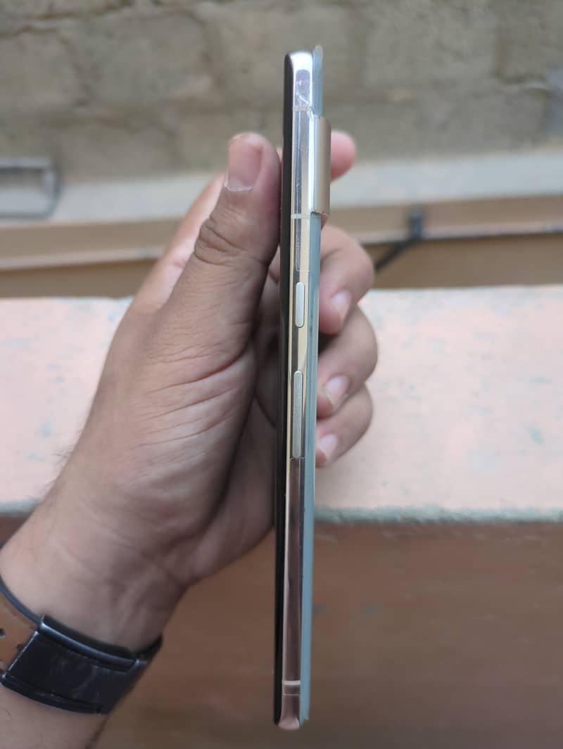 Google Pixel 7 Pro 2