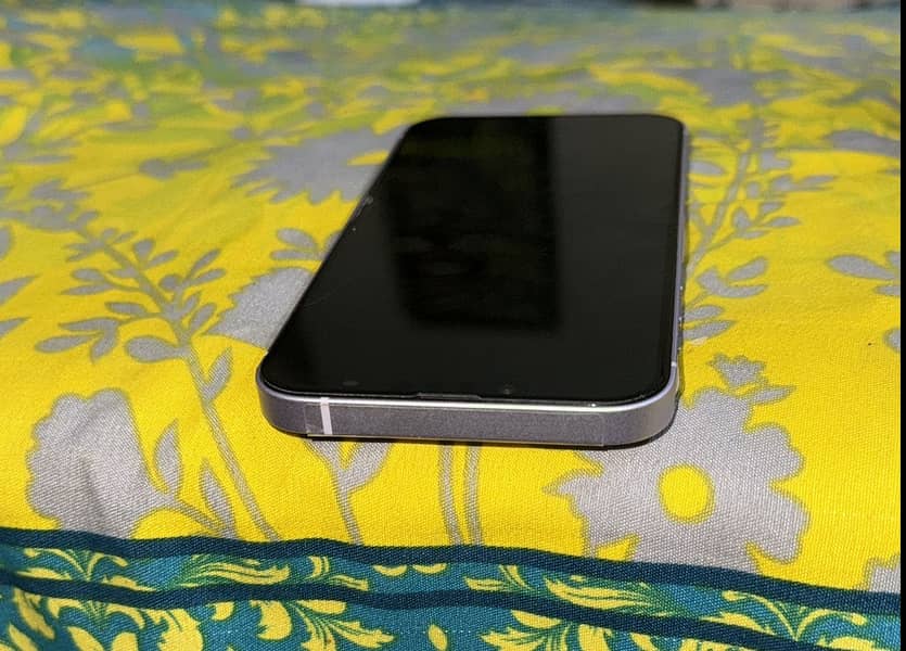 Apple iPhone 14 plus 0