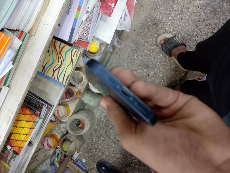 Apple iPhone 14 3