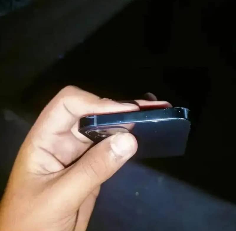 iphone 12 with box 4