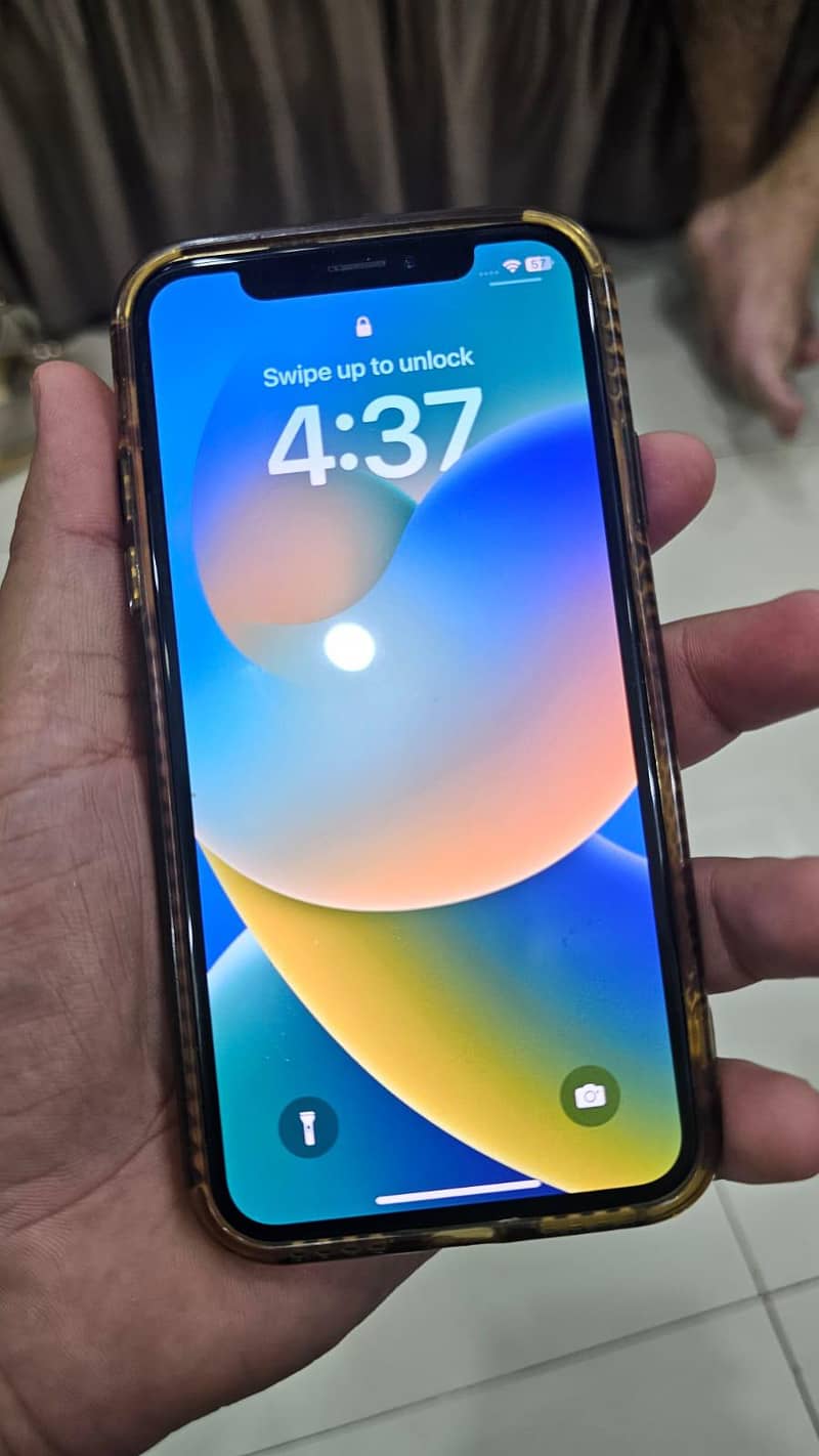 Apple iPhone X 3